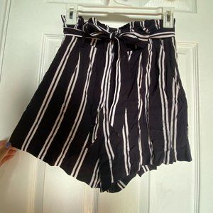 H&M High Waisted Flowy Striped Shorts (Navy Blue & White)